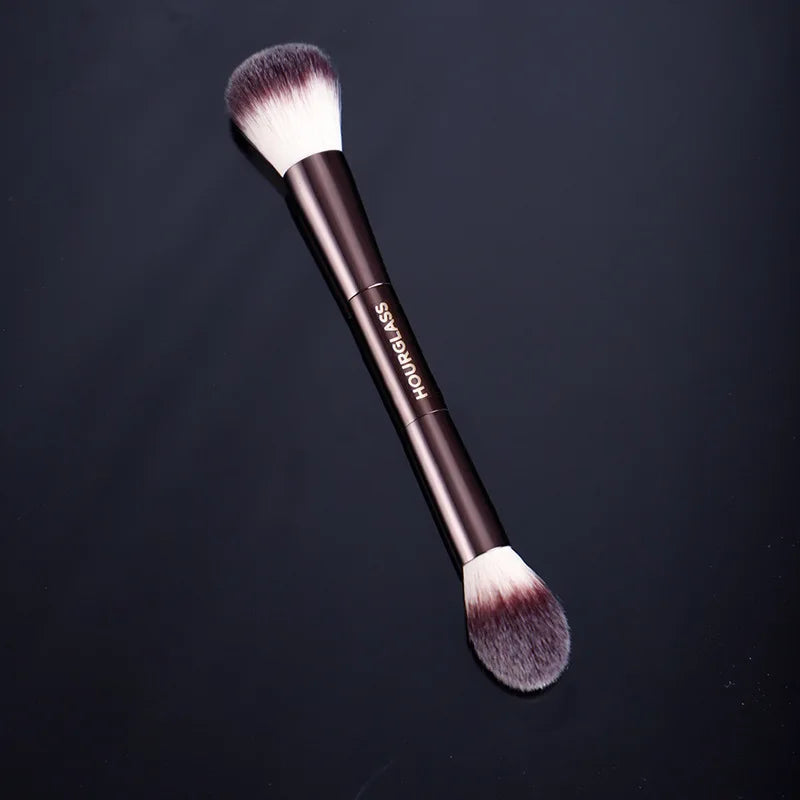 HOURGLASS | Pinceau maquillage professionnel contour & poudre
