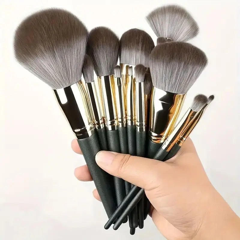 Set de pinceaux maquillage professionnels: pinceaux doux et moelleux pour fond de teint, poudre, ombres à paupières - A fleur de peaux