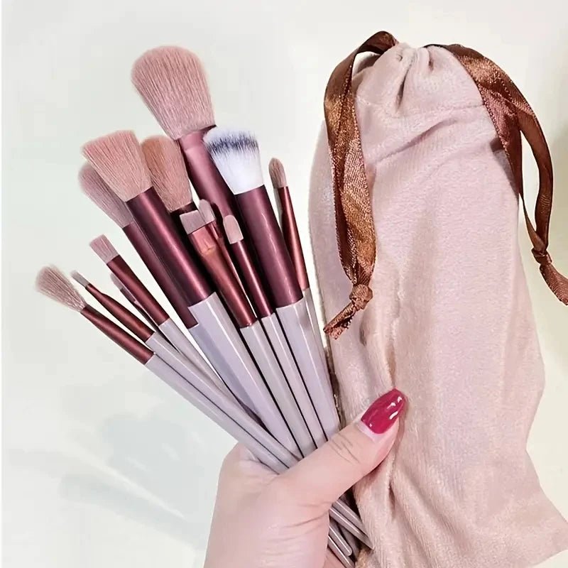 Set de pinceaux maquillage professionnels: pinceaux doux et moelleux pour fond de teint, poudre, ombres à paupières - A fleur de peaux