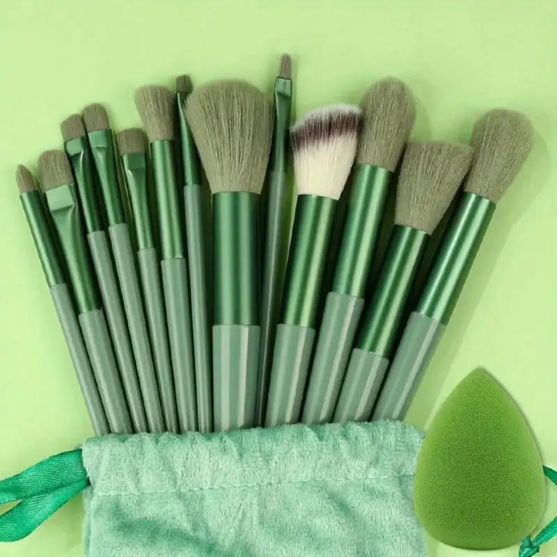 Set de pinceaux maquillage professionnels: pinceaux doux et moelleux pour fond de teint, poudre, ombres à paupières - A fleur de peaux