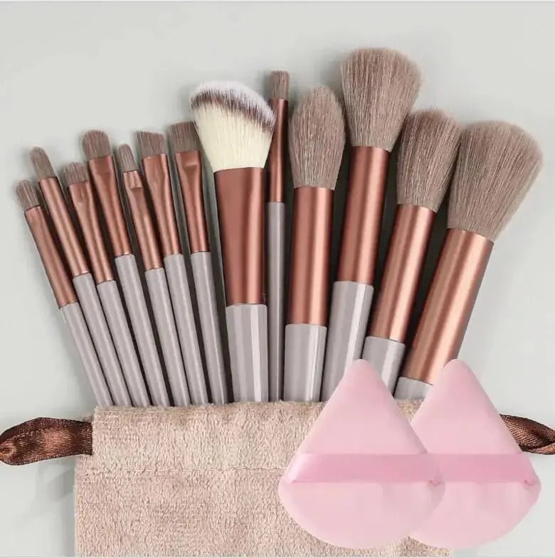 Set de pinceaux maquillage professionnels: pinceaux doux et moelleux pour fond de teint, poudre, ombres à paupières - A fleur de peaux